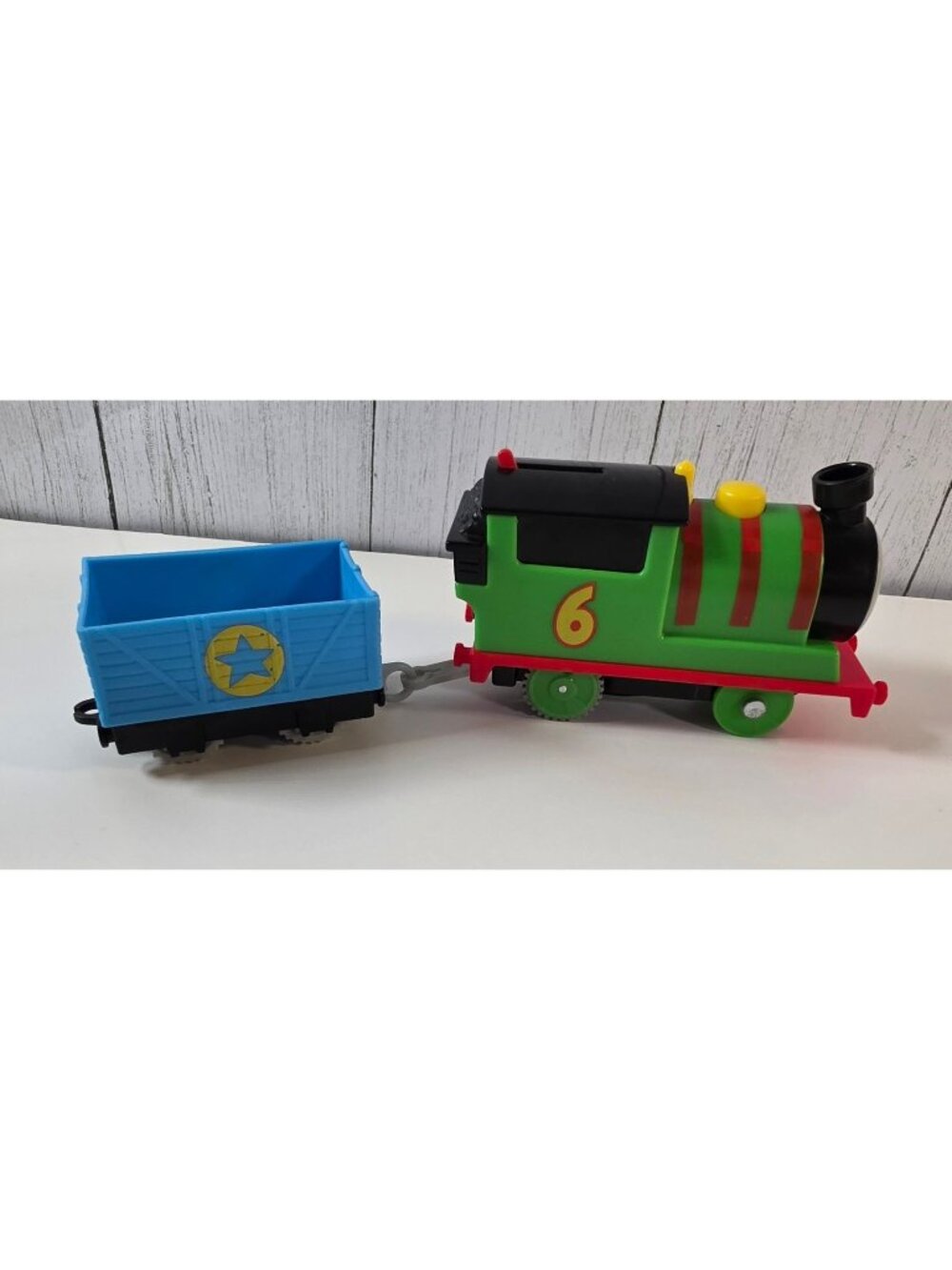 THOMAS FRIENDS PERCY MOTORIZED TRAIN ENGINE NO 6 BLUE CARGO CAR MATTEL LOT